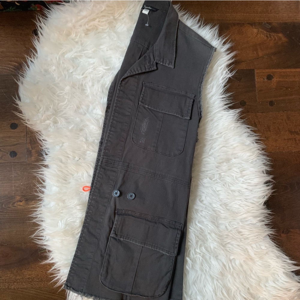 Boho style utility vest in dark gray with contrast white blue stripes on back - Picture 14 of 15